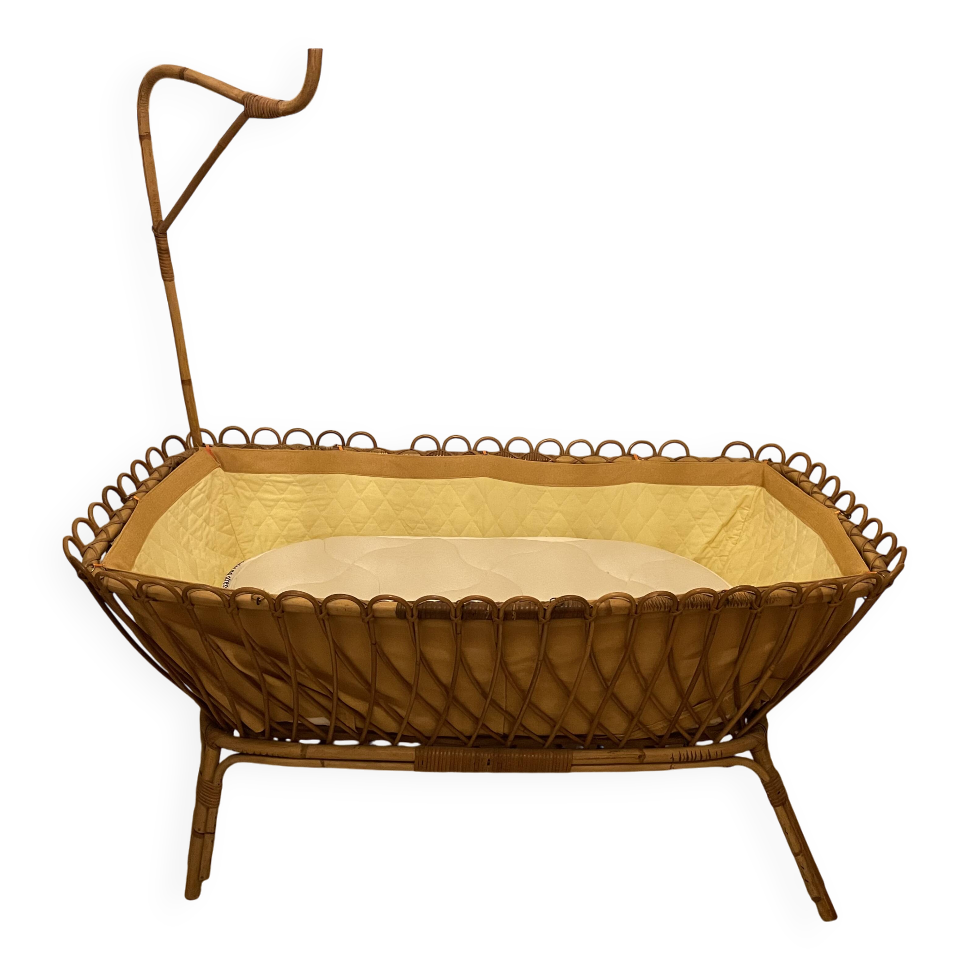Baby rattan bed