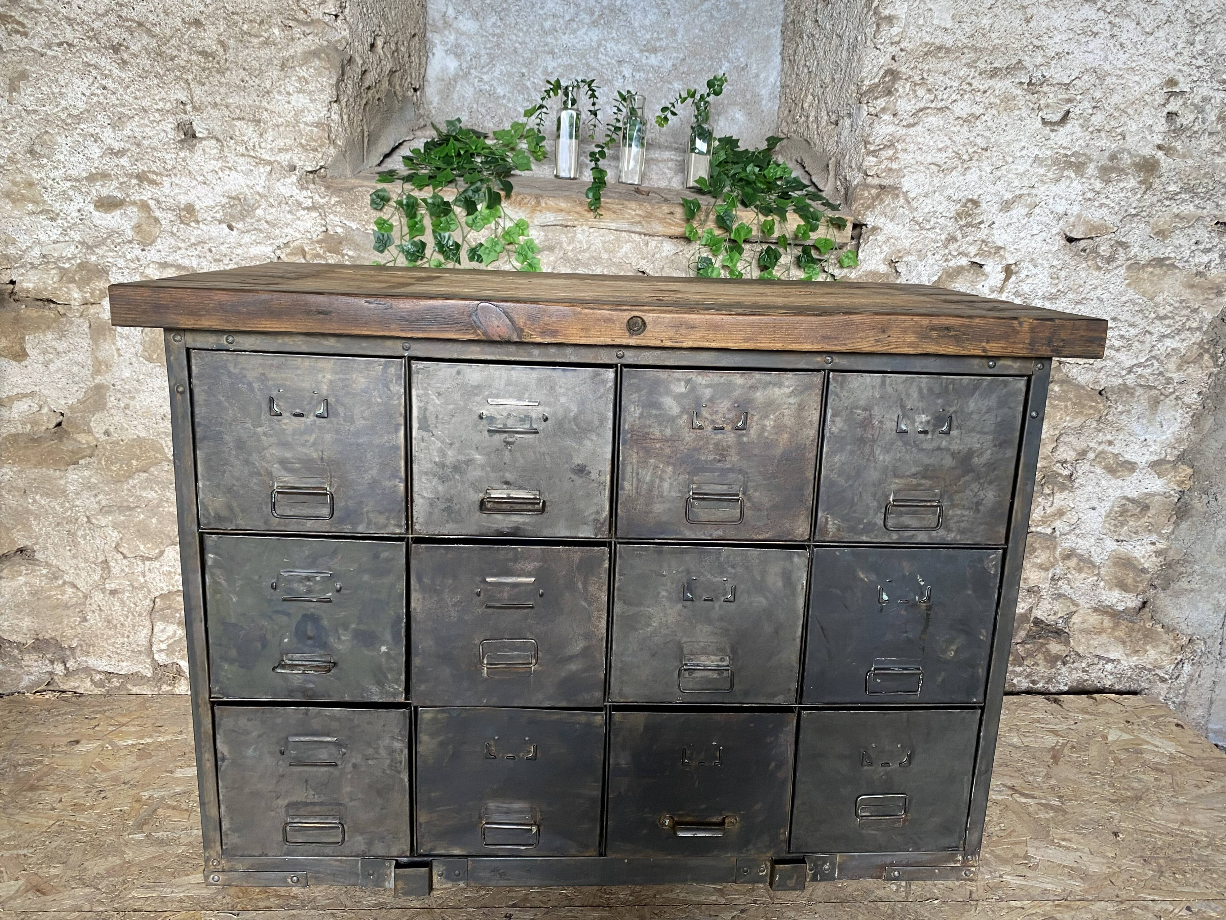 Metal and wood drawer unit