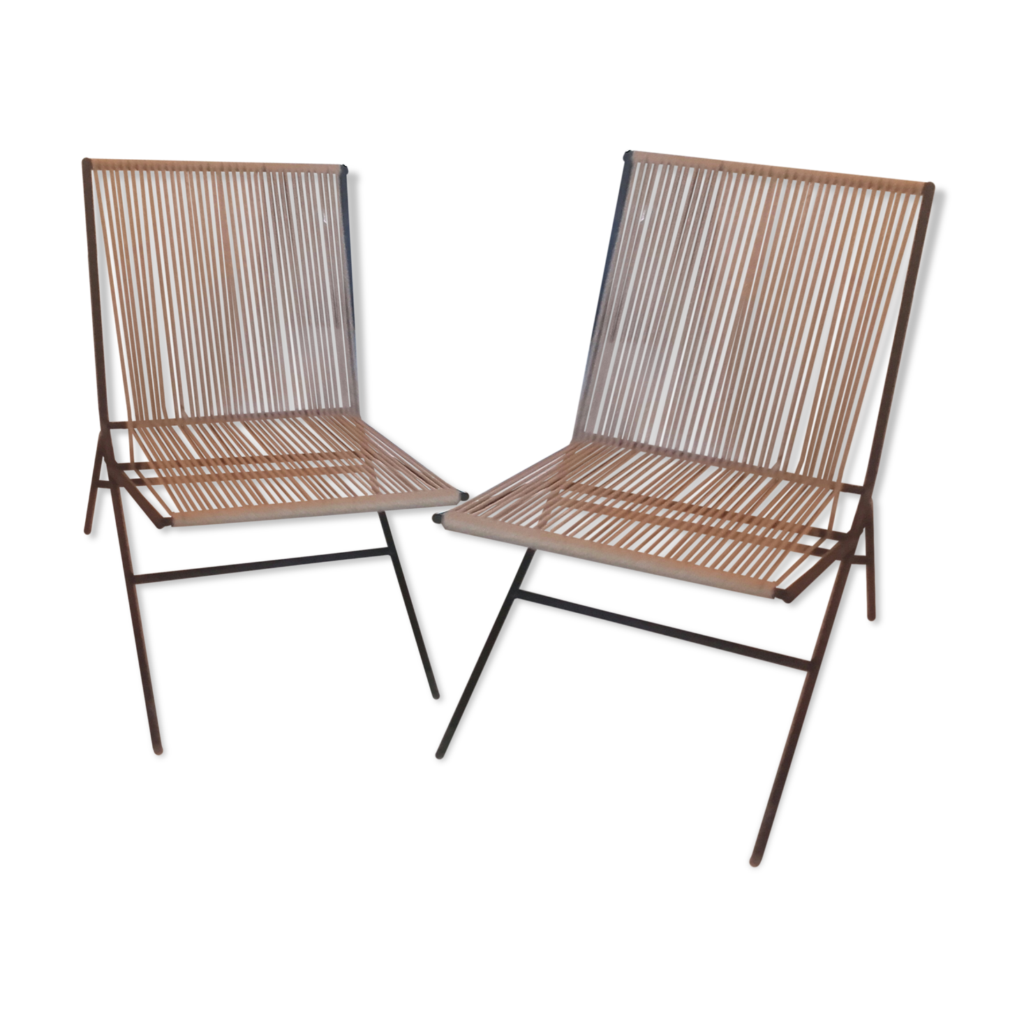 Seated metal and rope backs armchairs