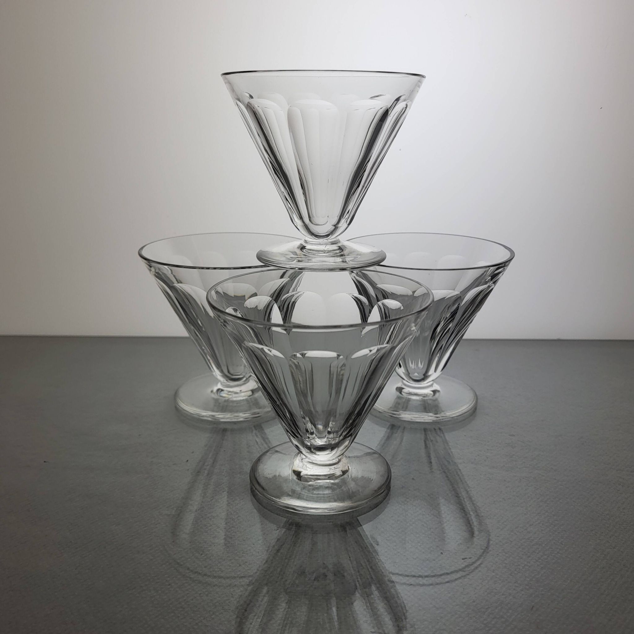 Service 24 pièces en cristal de Baccarat modèle Rex 1920-30's
