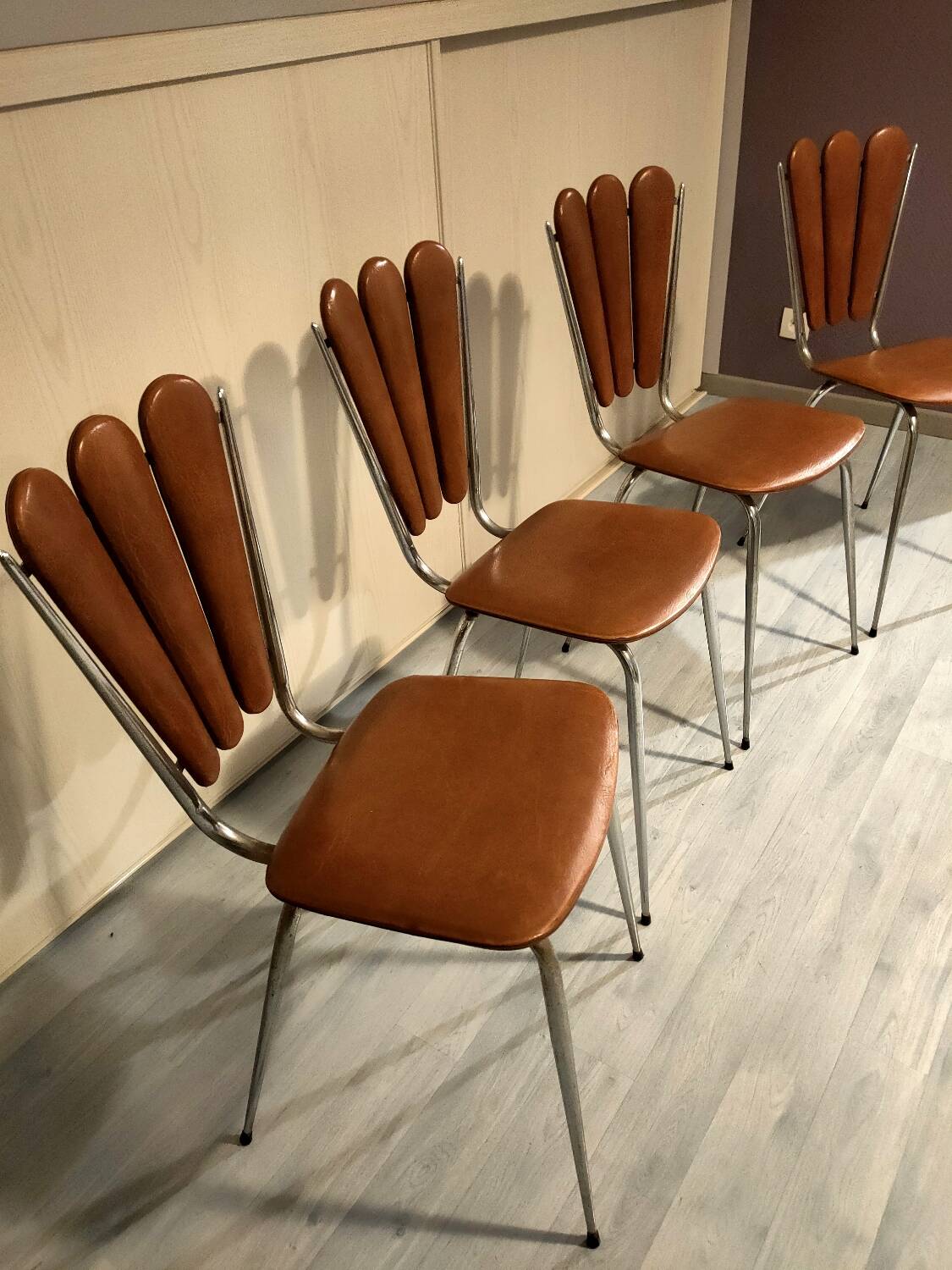 4 vintage Tubmenager petal chairs