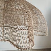 Huge rattan suspension in the shape of a corolla H:1m; D: 1m50