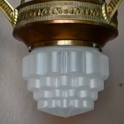 Art Deco lustre in brass and frosted pressed glass from the 1930s.