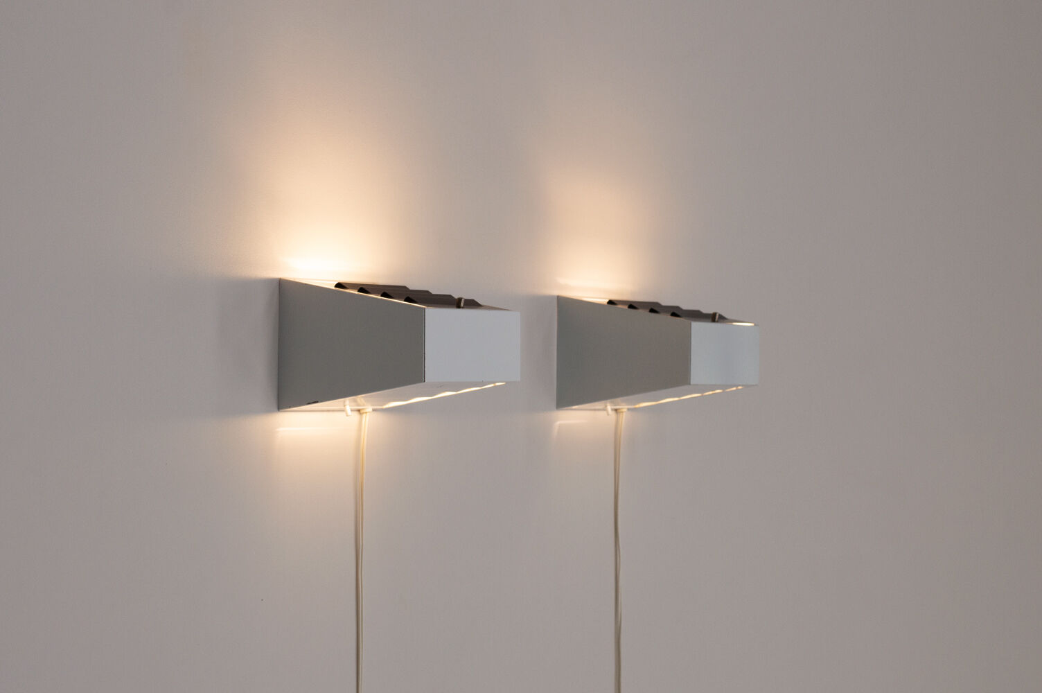 Set of 2 bedside / wall lamps C-1586 by Raak Amsterdam, Netherlands 60s