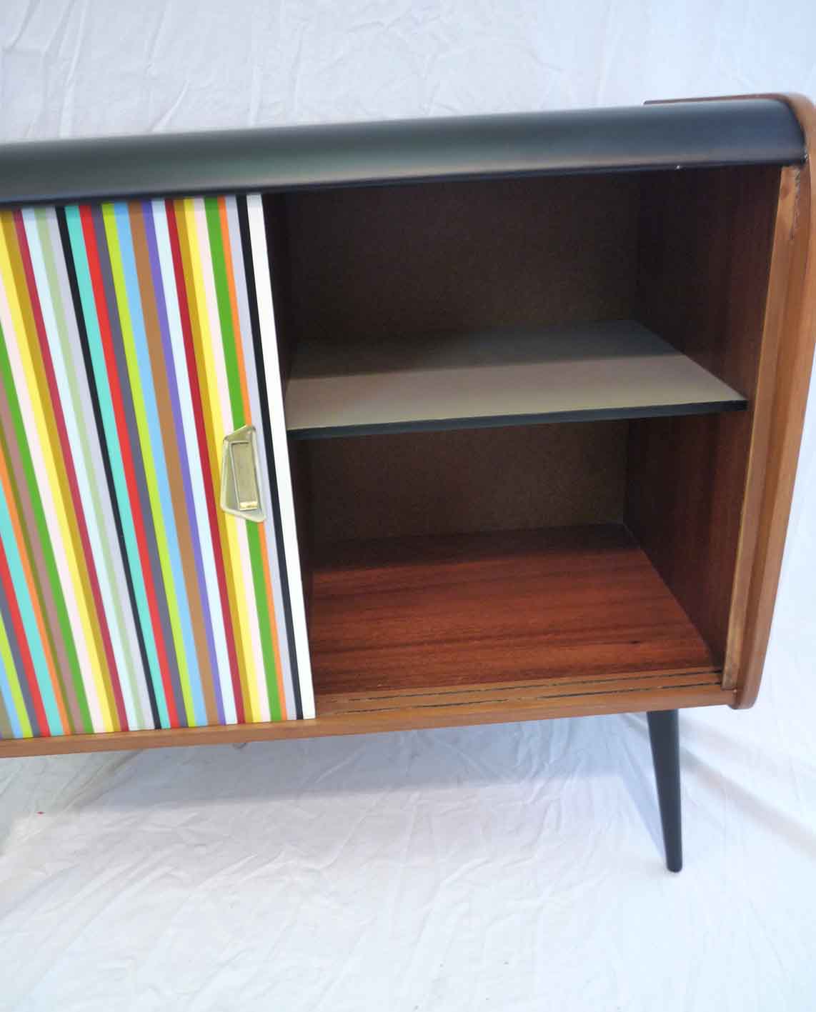 Vintage chest of drawers 2 sliding doors