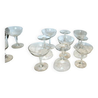 10 vintage champagne glasses