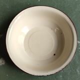 Enamelled metal bowl