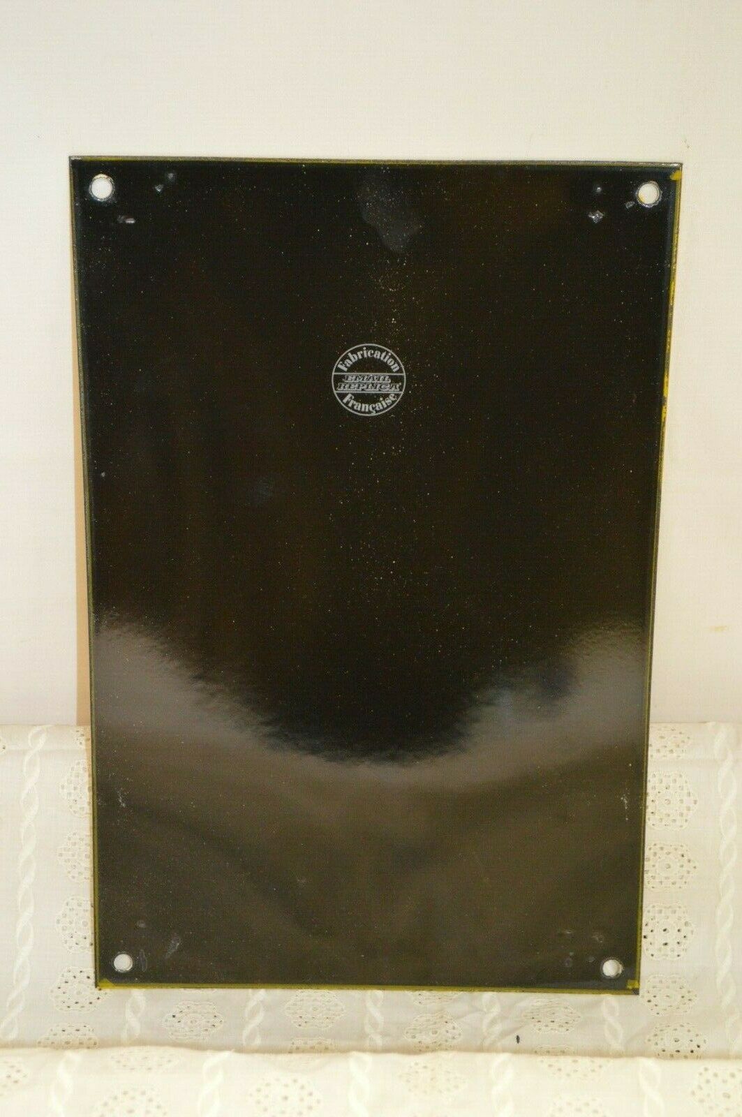 Enamelled plate Cachou lajaunie