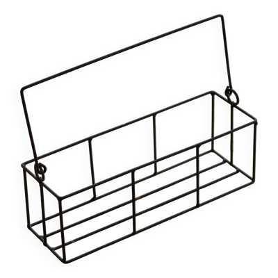 Panier rectangulaire en métal à structure filaire, doté d’une anse mobile e