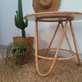 Table basse tripode en rotin relookée vintage