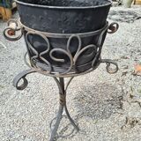 Wrought iron standing planter