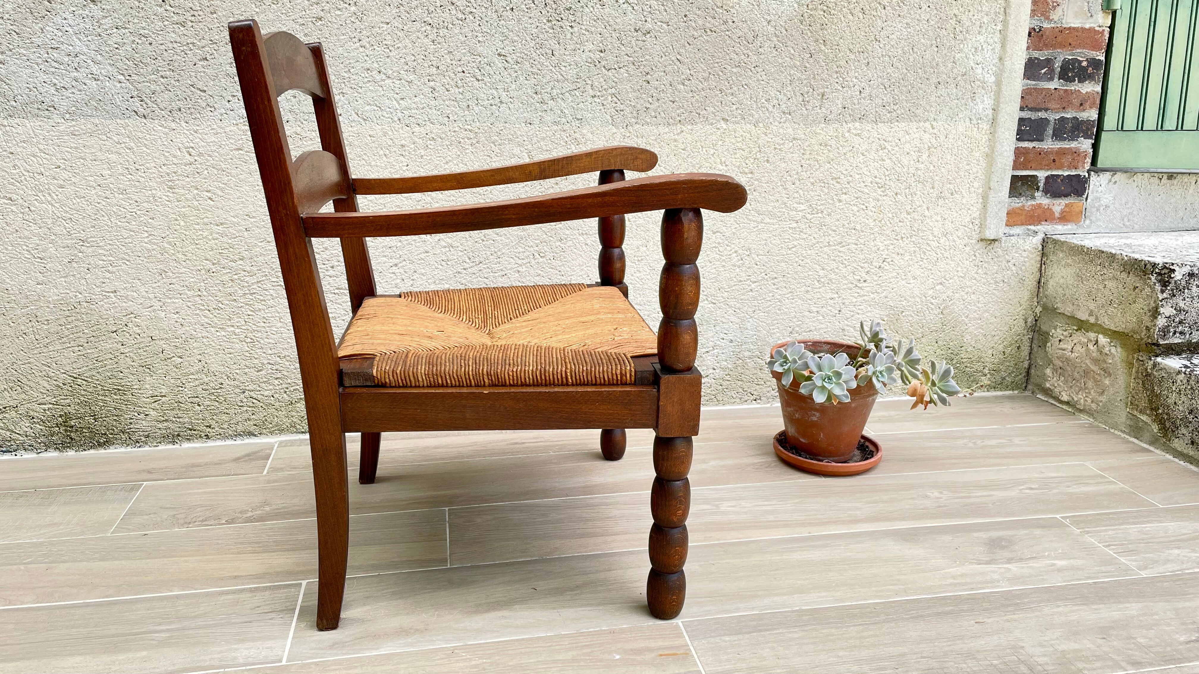 Wood armchair turned mulched way
