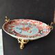 Plat Imari japonais ancien sur monture en bronze doré