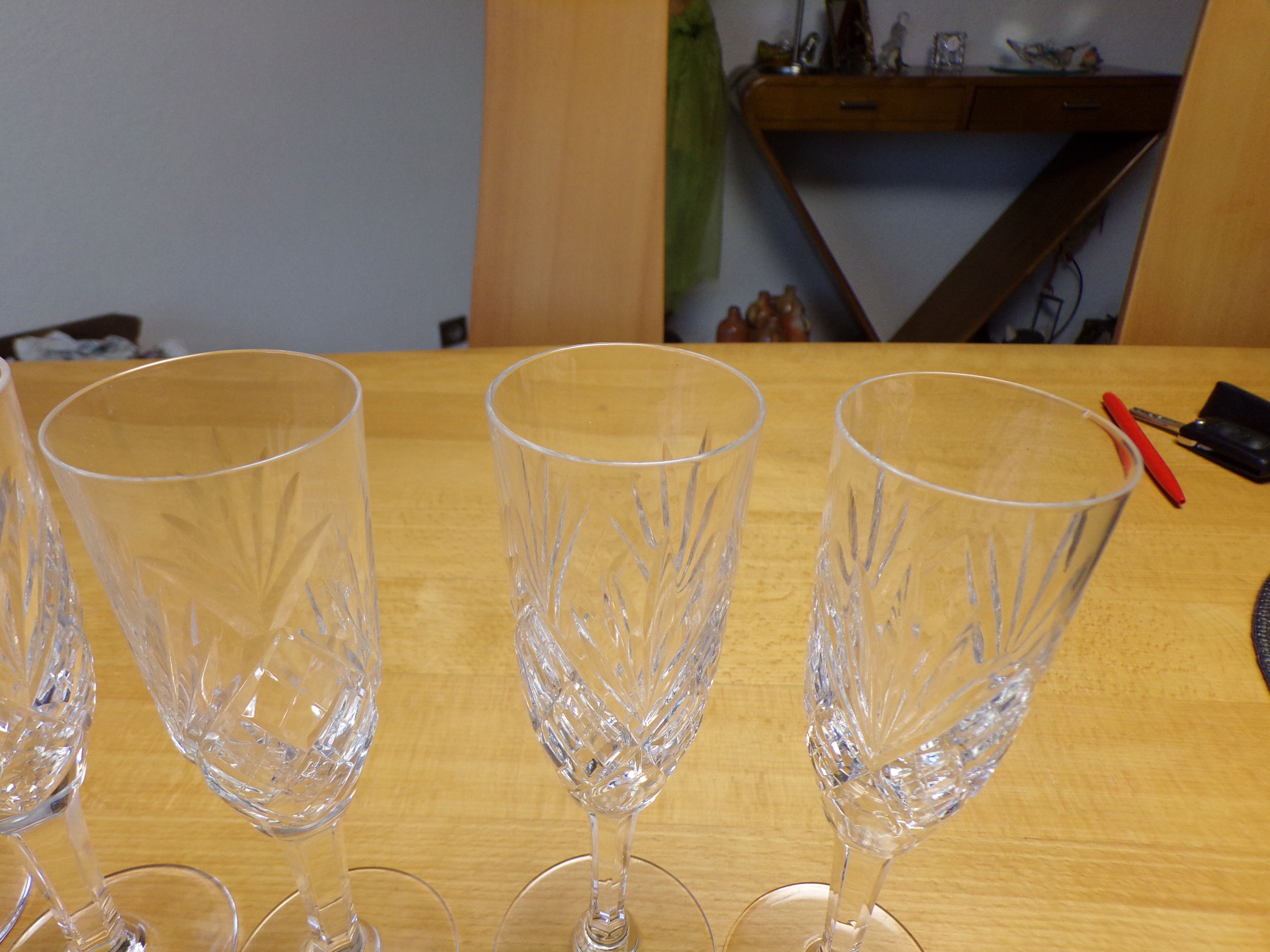 4 flutes à champagne en cristal de Saint louis modele Chantilly
