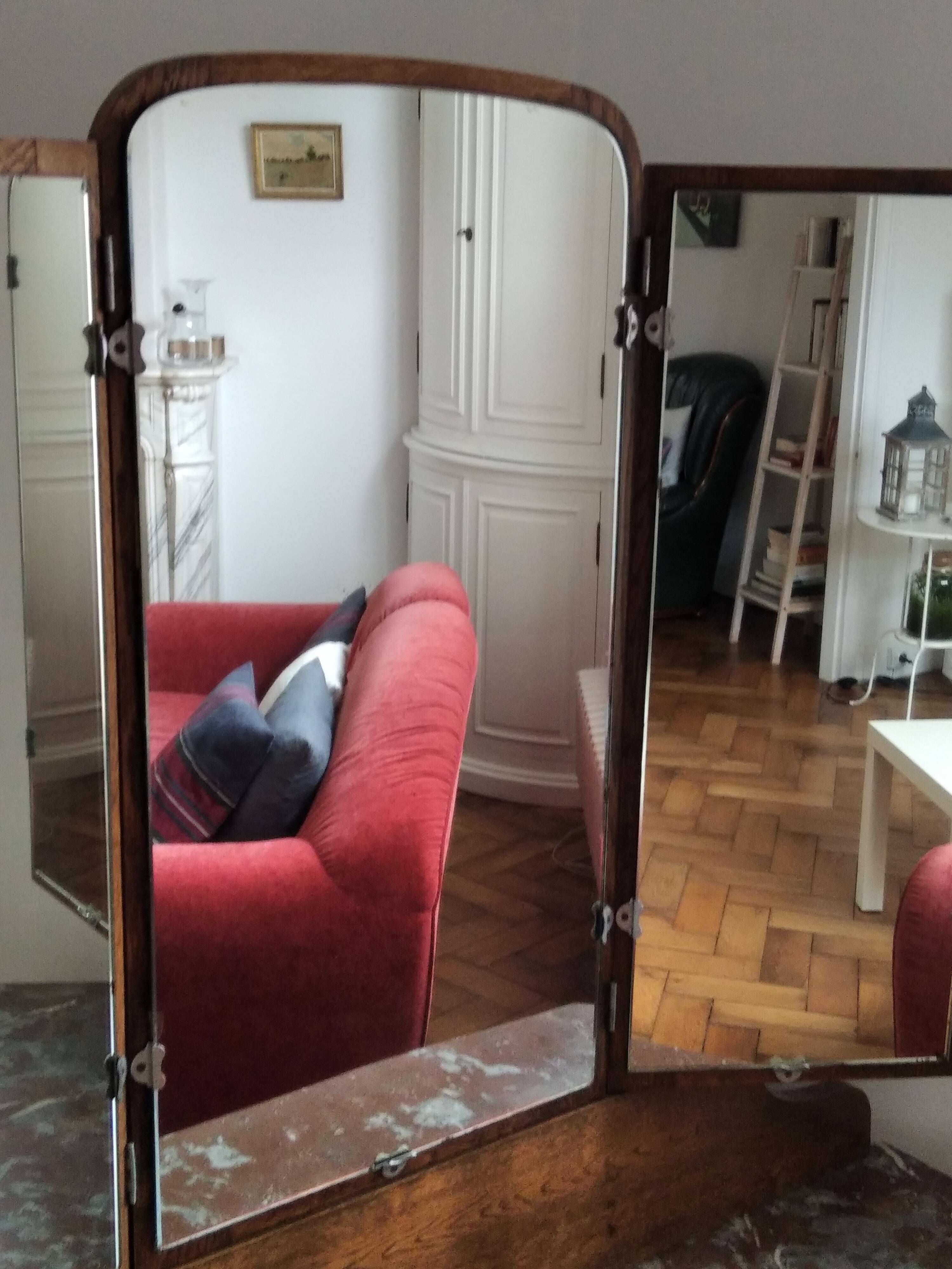 Solid wood dresser with triptych mirror and marble top
