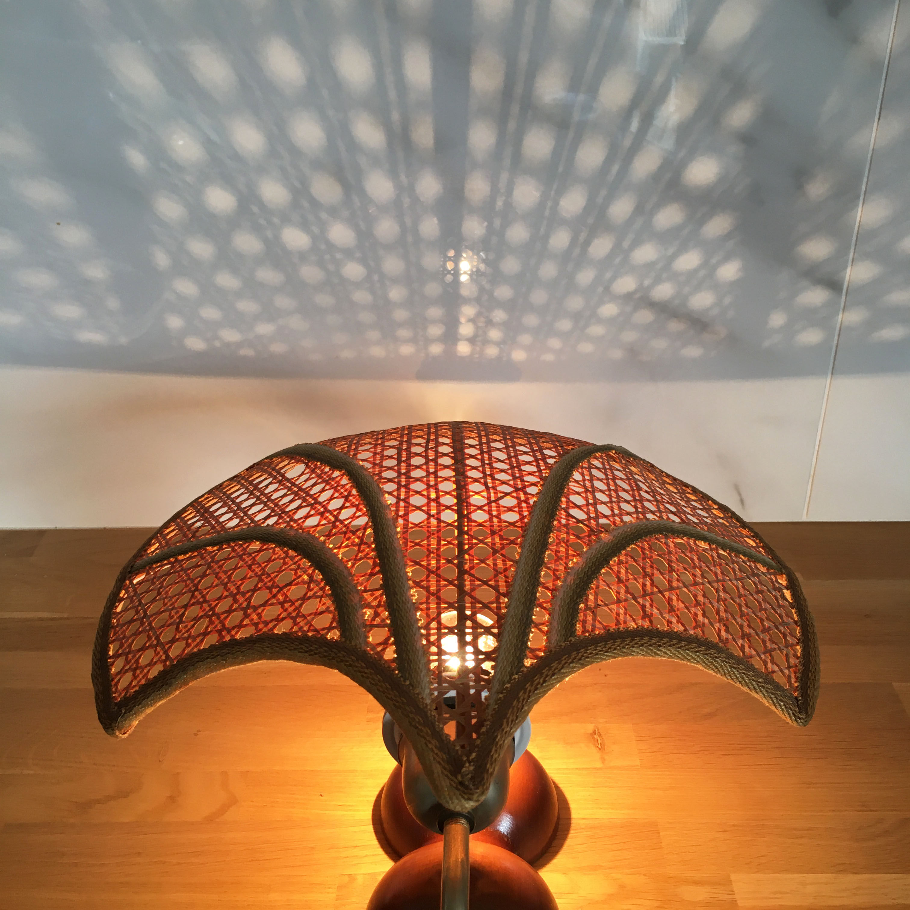 Apply shell in vintage cannage