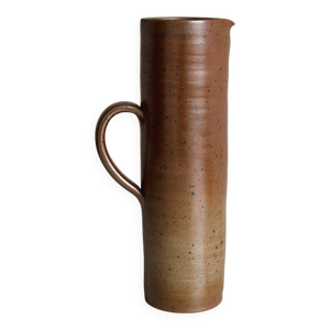pichet en grès tacheté