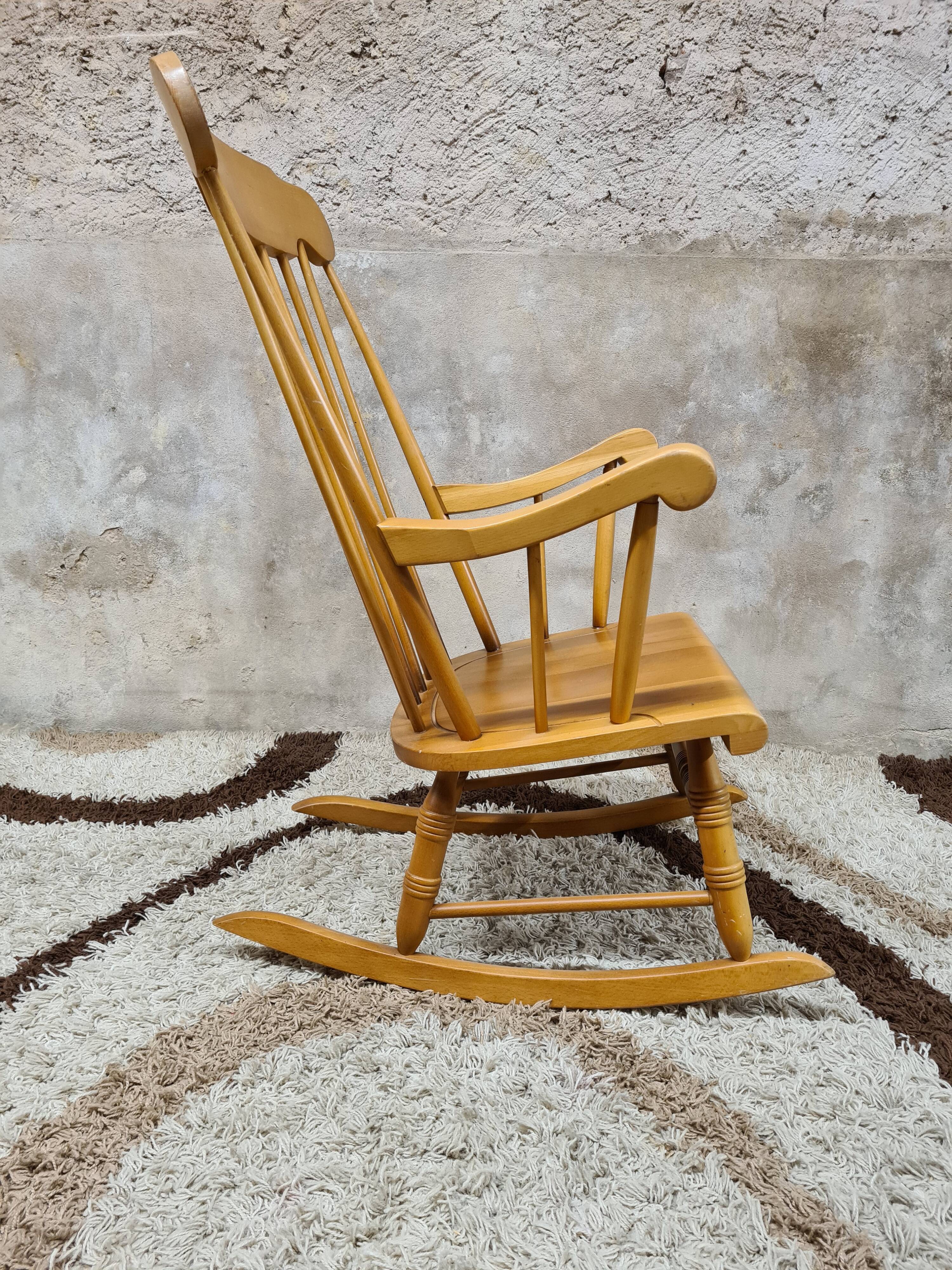 Rocking-chair scandinave 1970 vintage