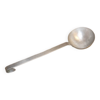 Hammered aluminum ladle