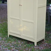 Parisian wardrobe in Clay Green wood – 2 moulded doors – H188 cm