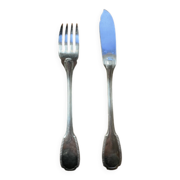 12 Fourchettes et 12 couteaux Christofle – Métal argenté