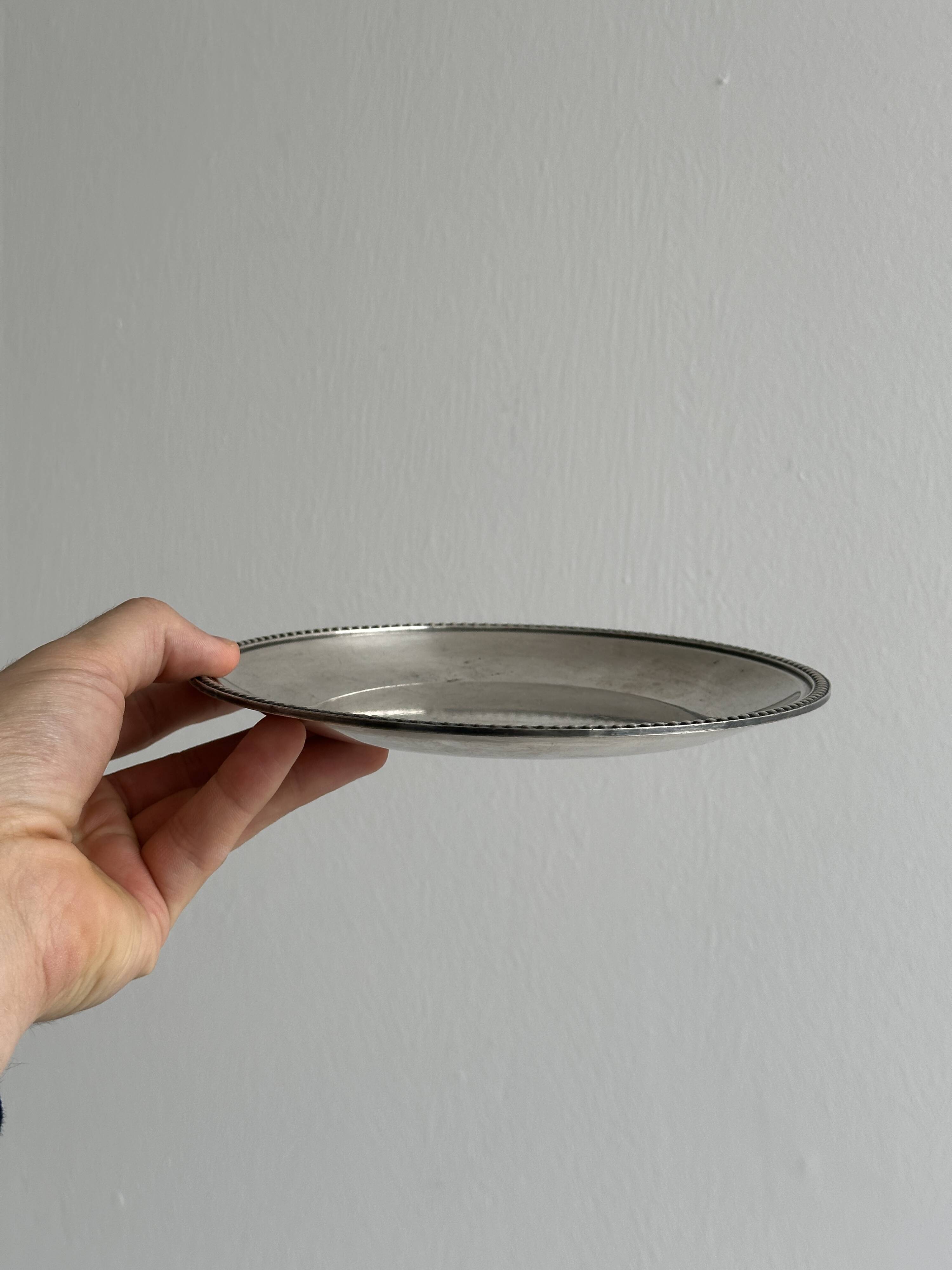 Silver-plated pearl cup