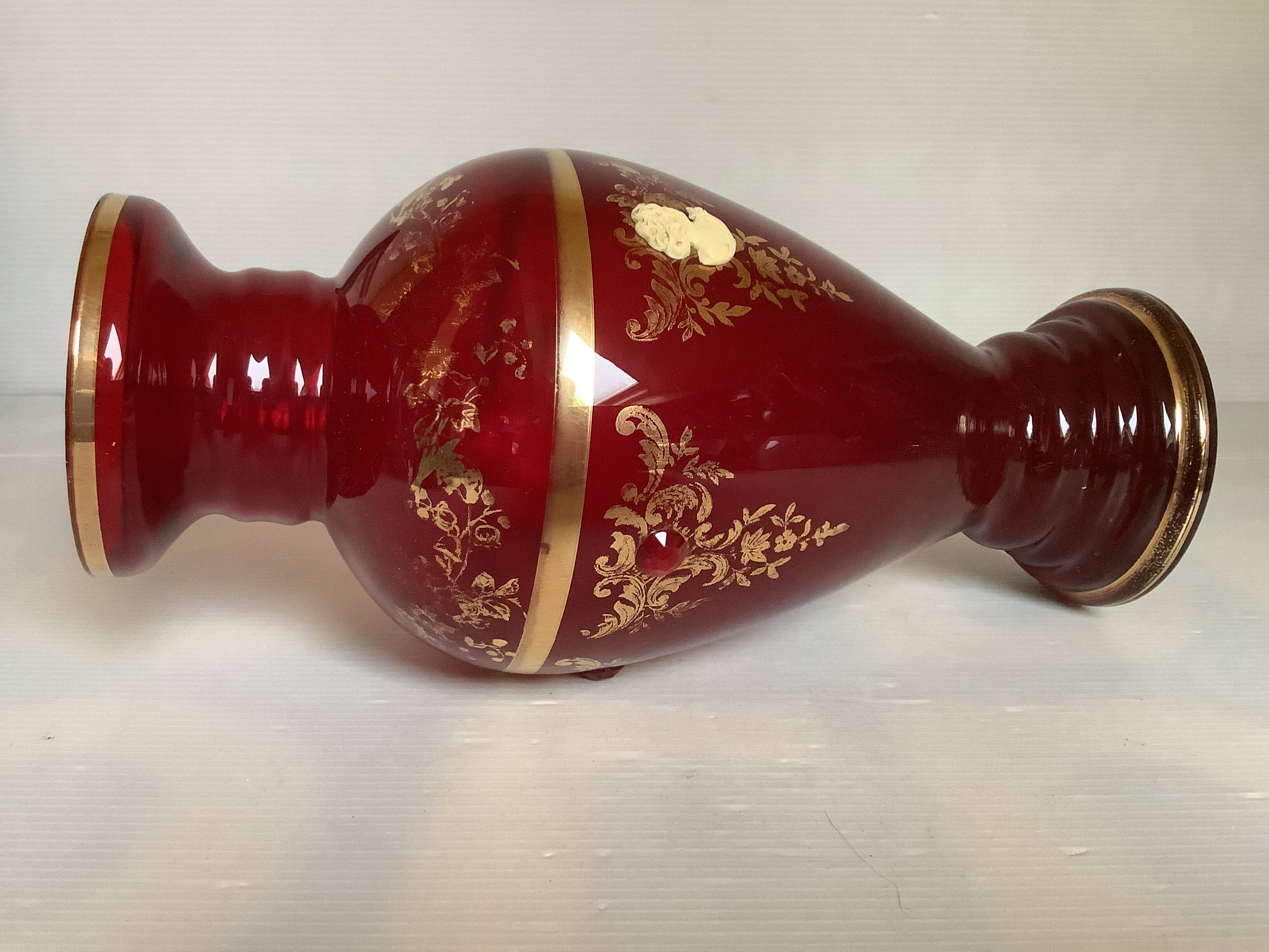 Cameo vase and red cabochons in burgundy glass