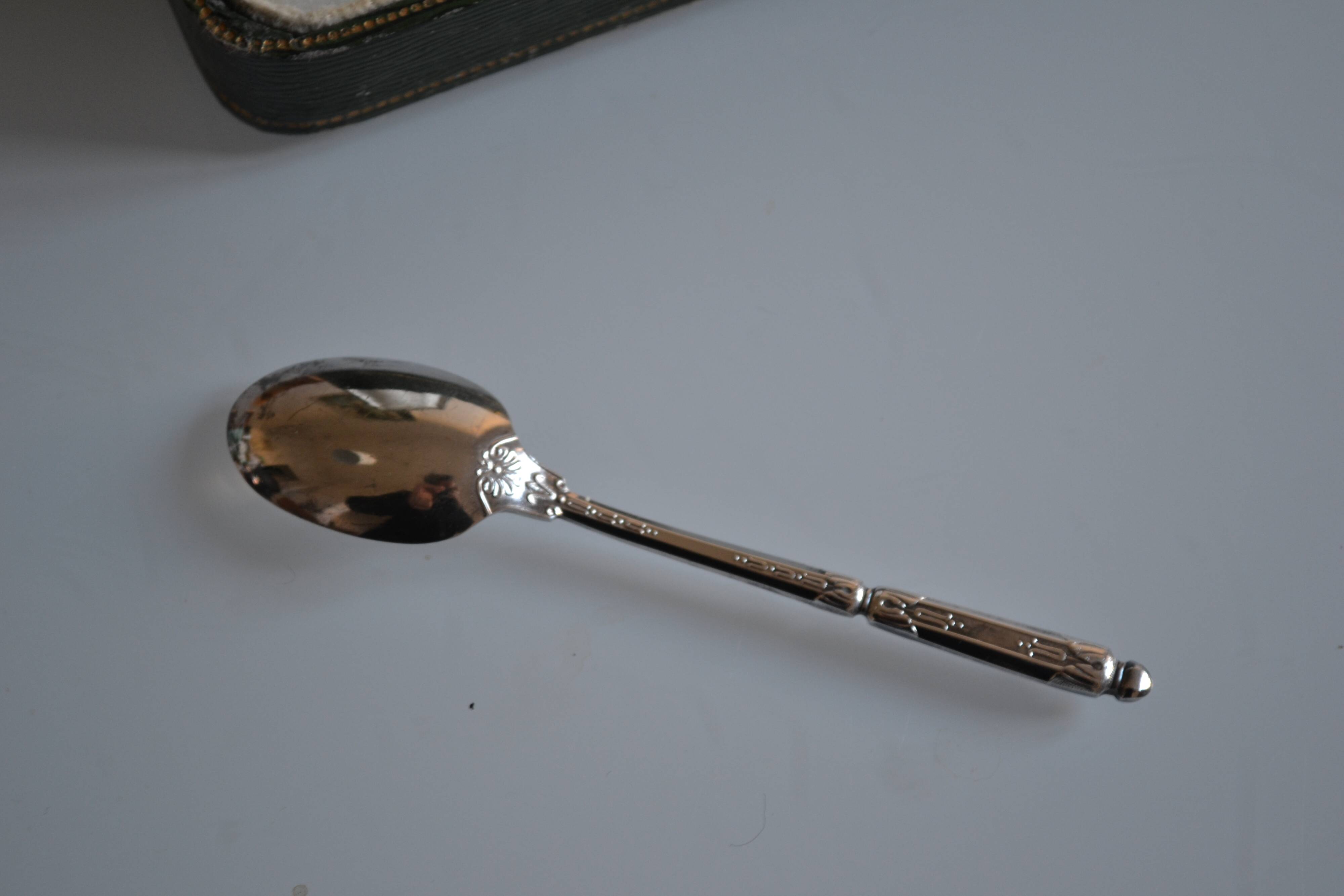 12 Silver-plated metal mocha spoons with Russian handle + box