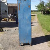 Industrial iron dressing cabinet