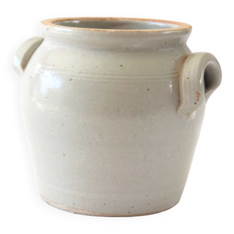Gray sandstone pot