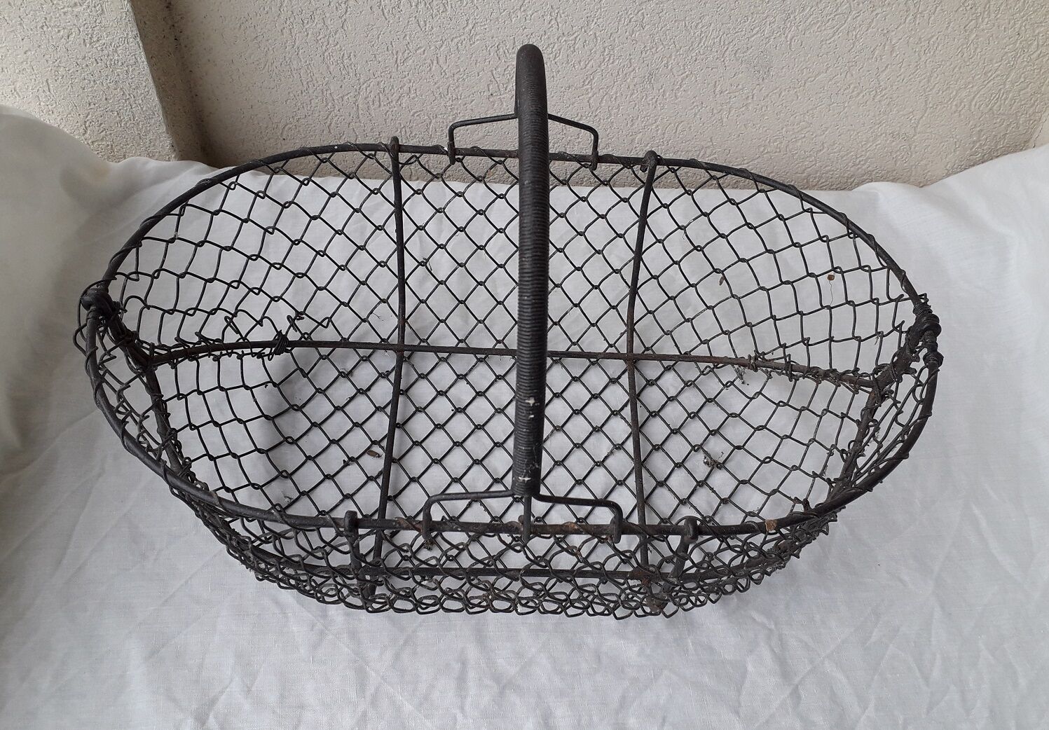Wire basket