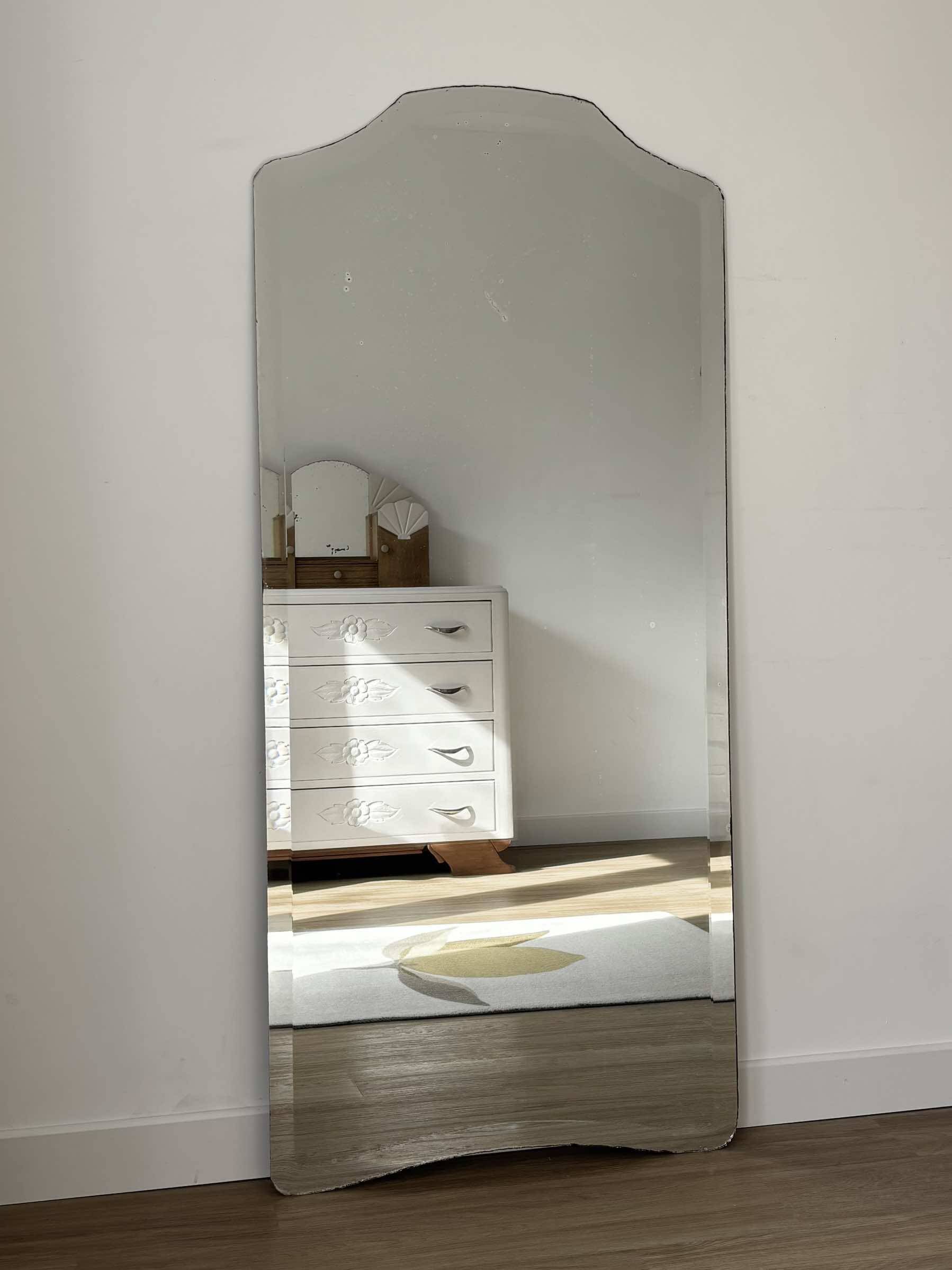 Large bevelled mirror