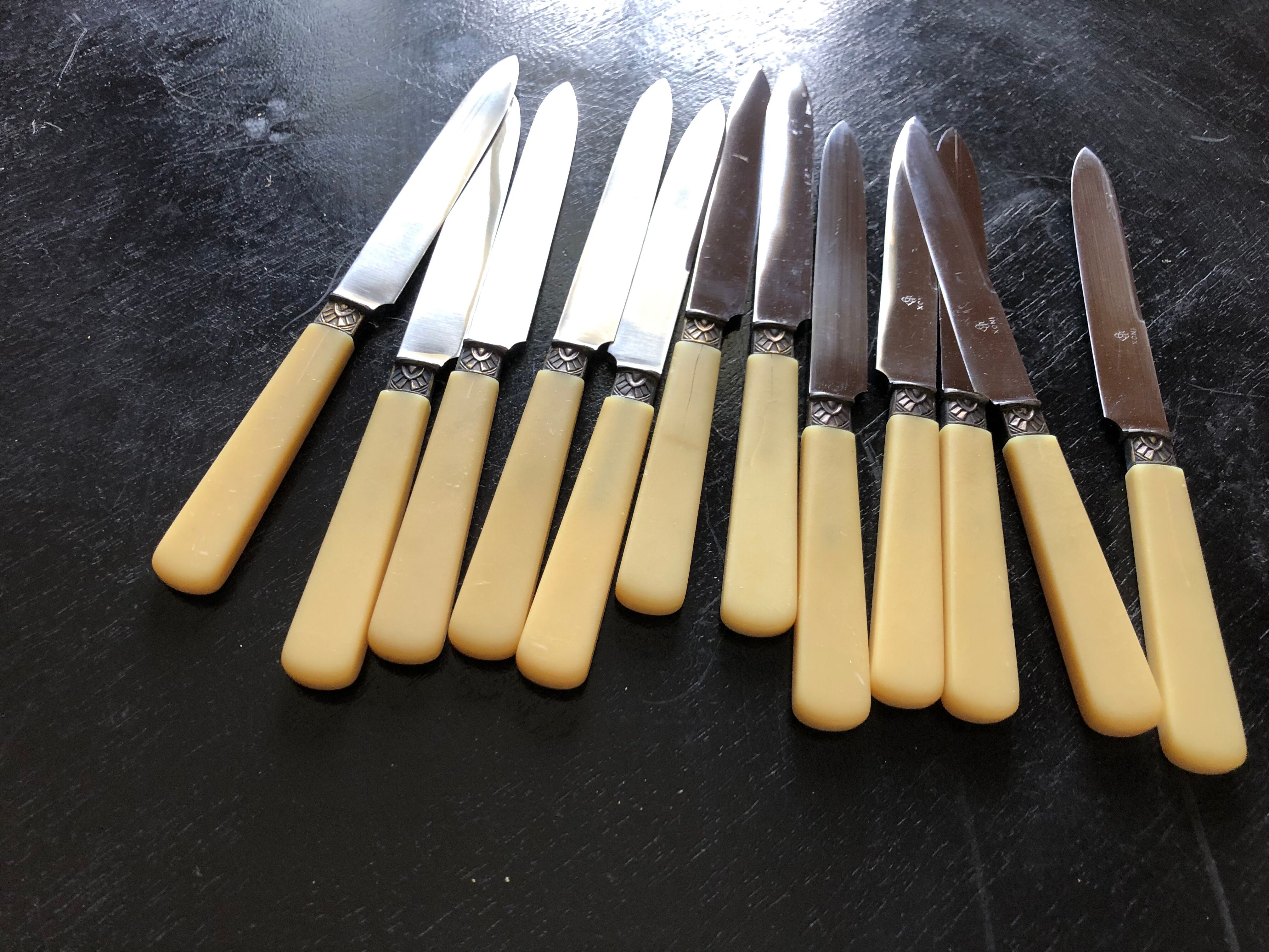 Ménagère 12 couteaux
