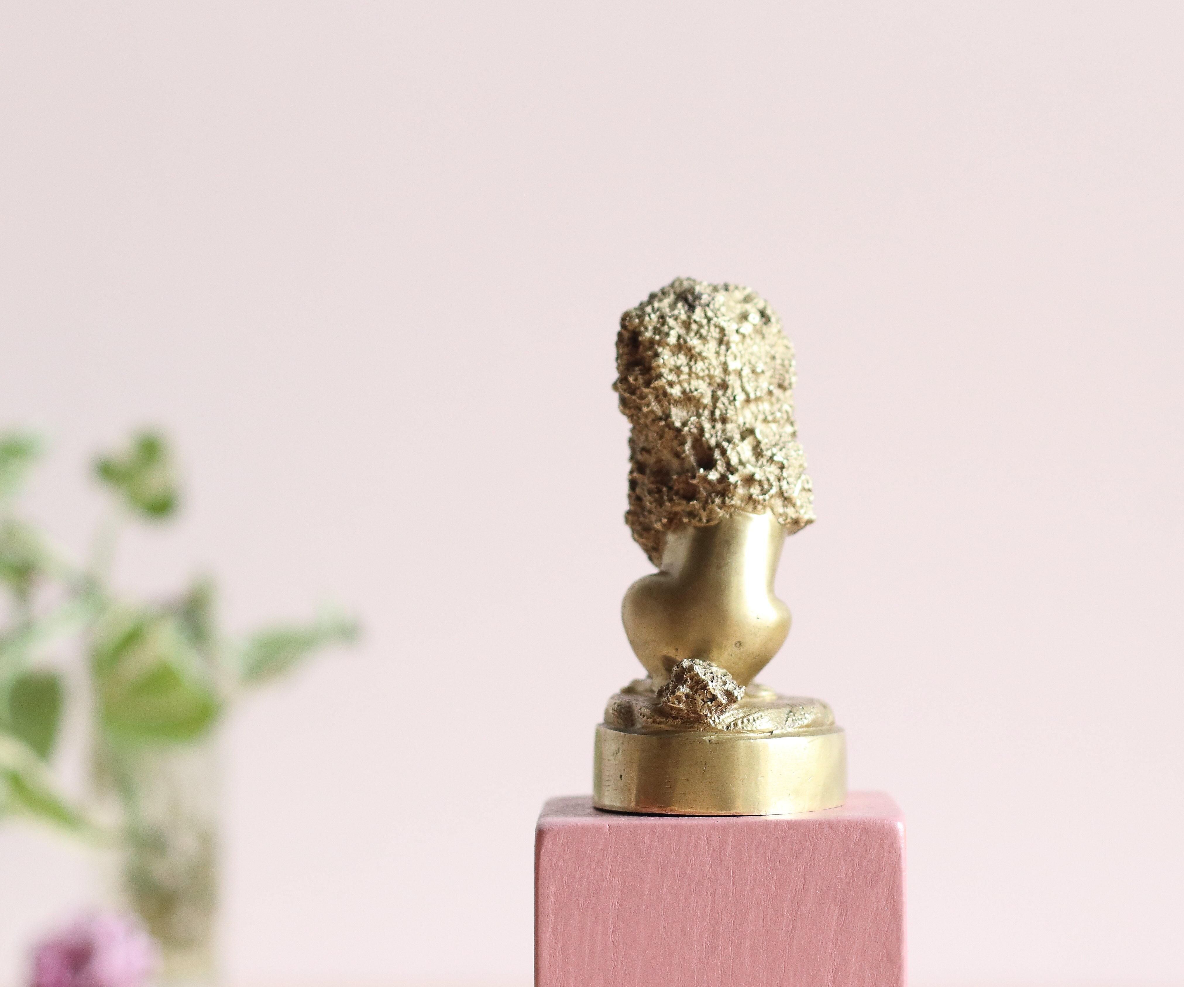 Royal poodle in gilded bronze, nineteenth century