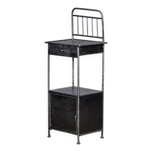 Table de chevet en fer, - 1910