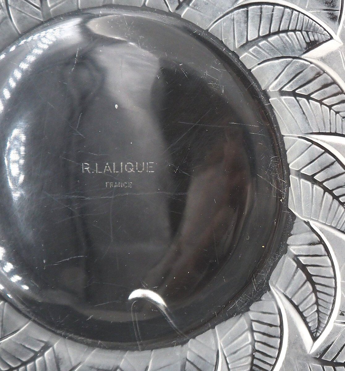 Coupe, plat, "les ormeaux" N°1, René Lalique