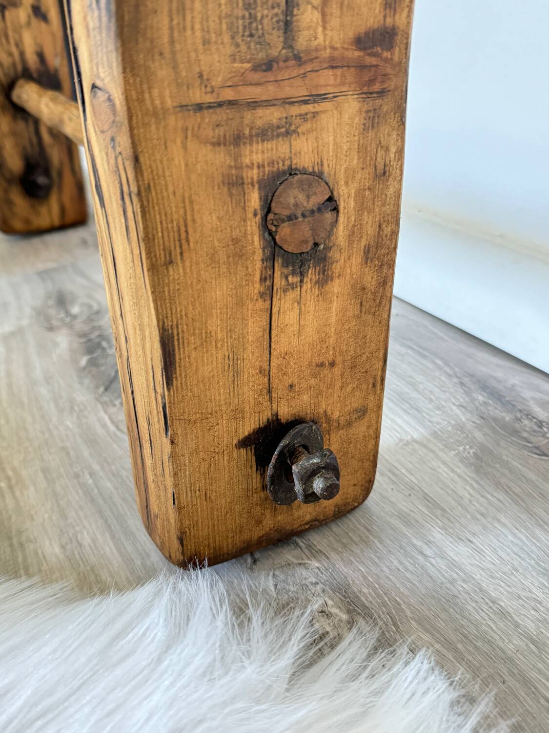 Old wooden ladder / rack