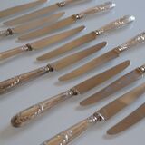 12 couteaux de table métal argenté 25,5 cm