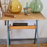 Adjustable drawing table