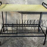 Serving table
