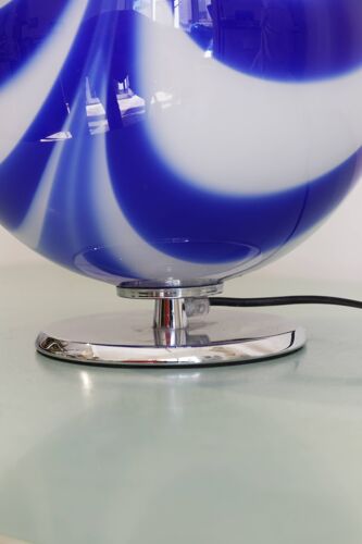 Lampe globe verre opale bleu blanc Italie