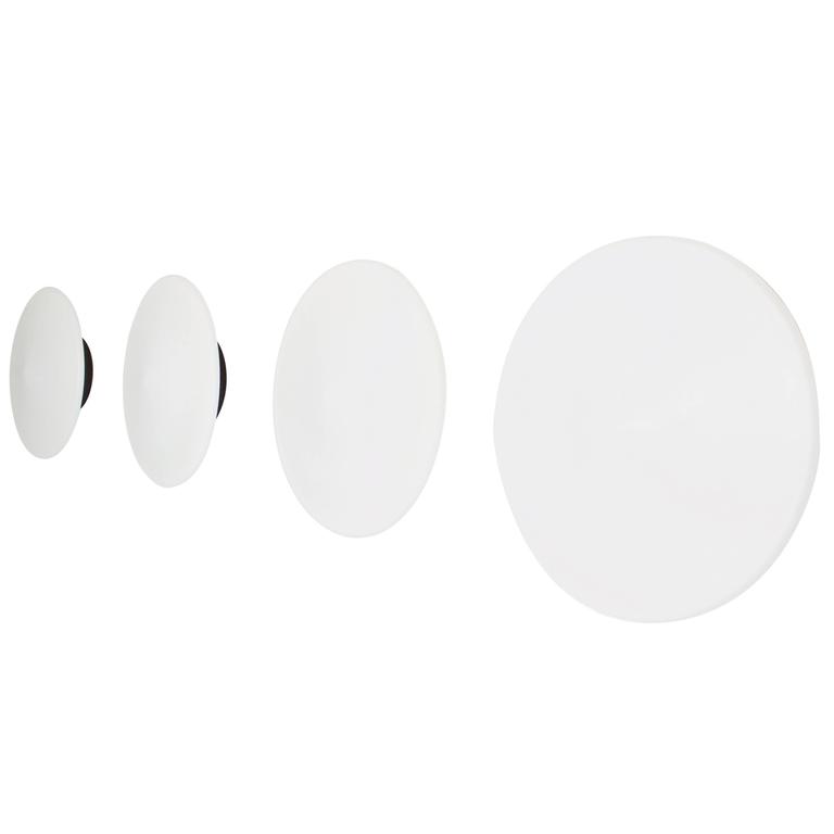 Apply Raak B-1412 "discus"