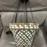 Low ceiling lamp with Tiffany style chain