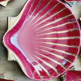 Proceram Aubagne service in red and gilded ceramic shell St Jacques 1950