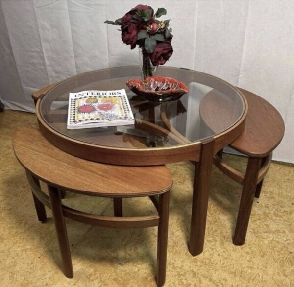 Table basse trinité en teck rétro vintage des années 60 par Nathan.