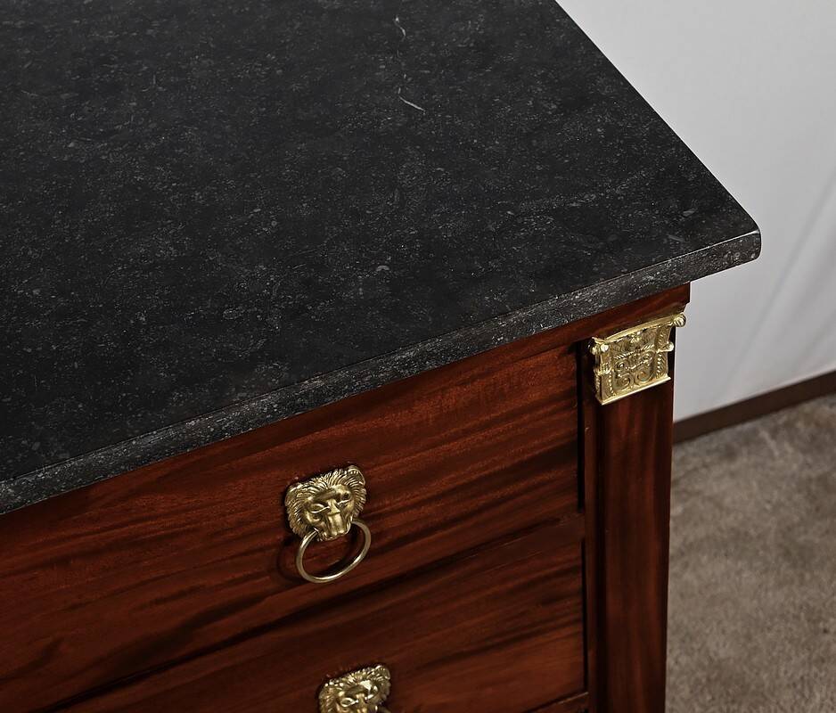 Mahogany chest of drawers, “Return from Egypt” period – Early 19th century