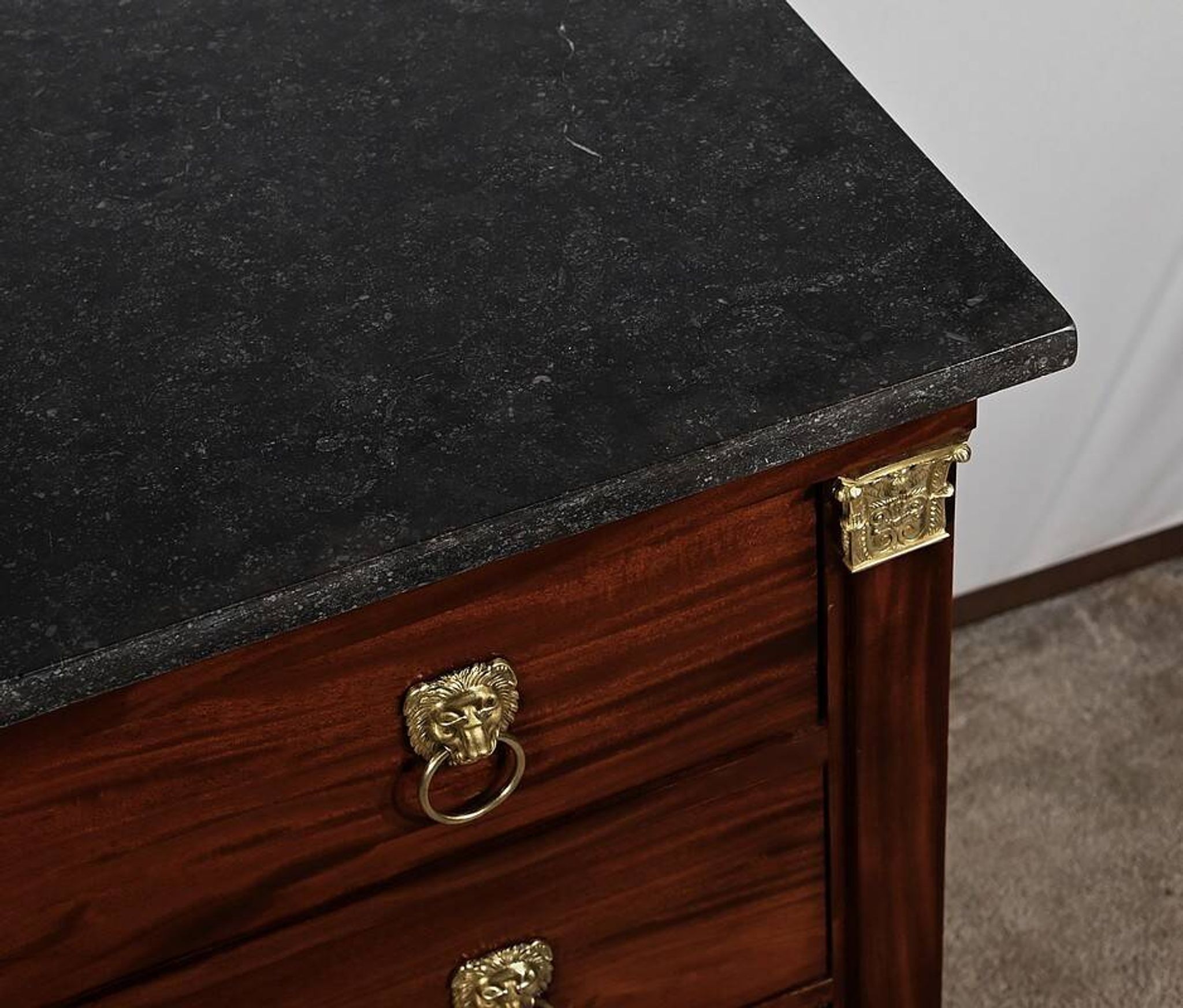 Commode en acajou, époque « Retour d’Égypte », début XIXème