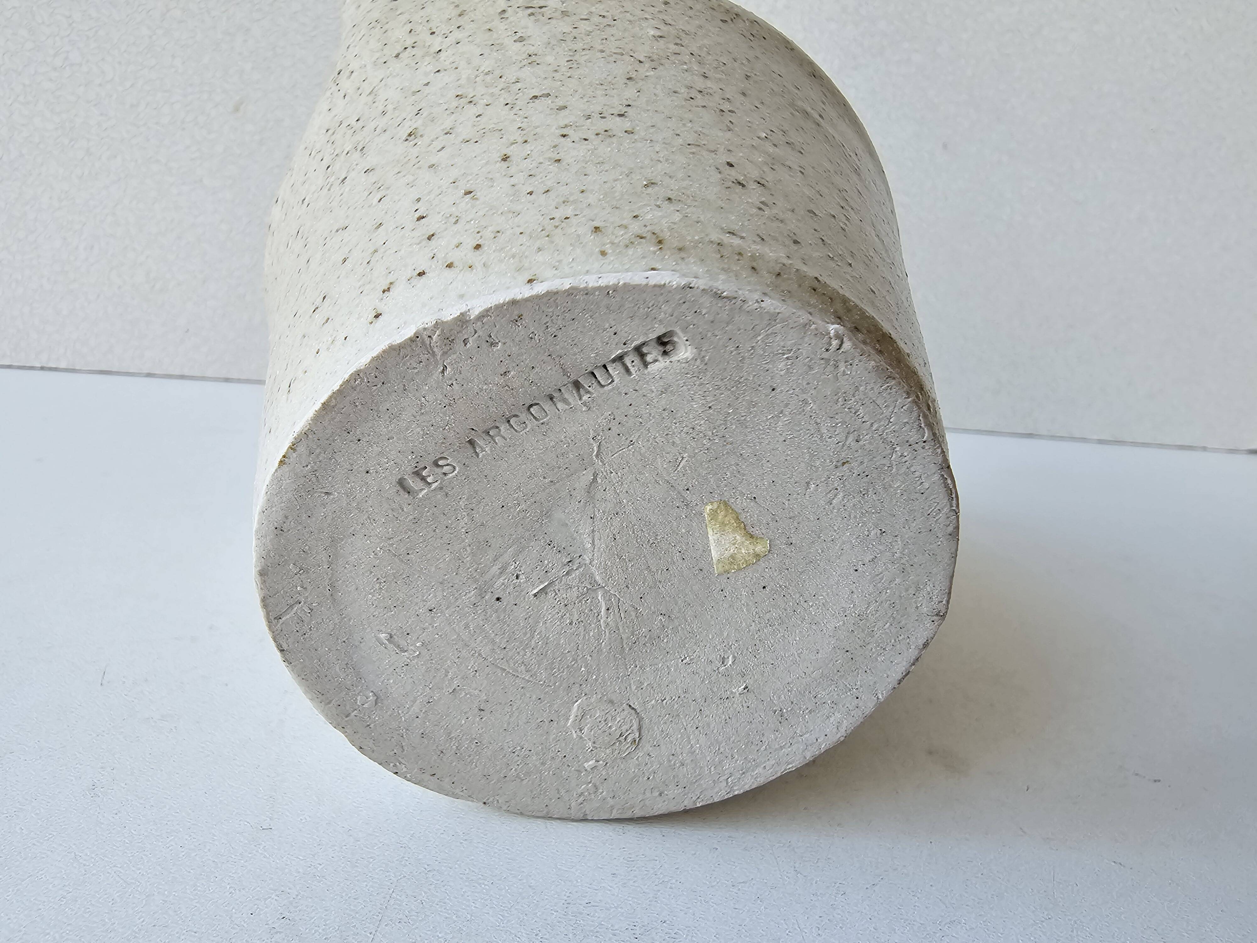 Zoomorphic flower pick in cream-colored glazed stoneware - les argonautes