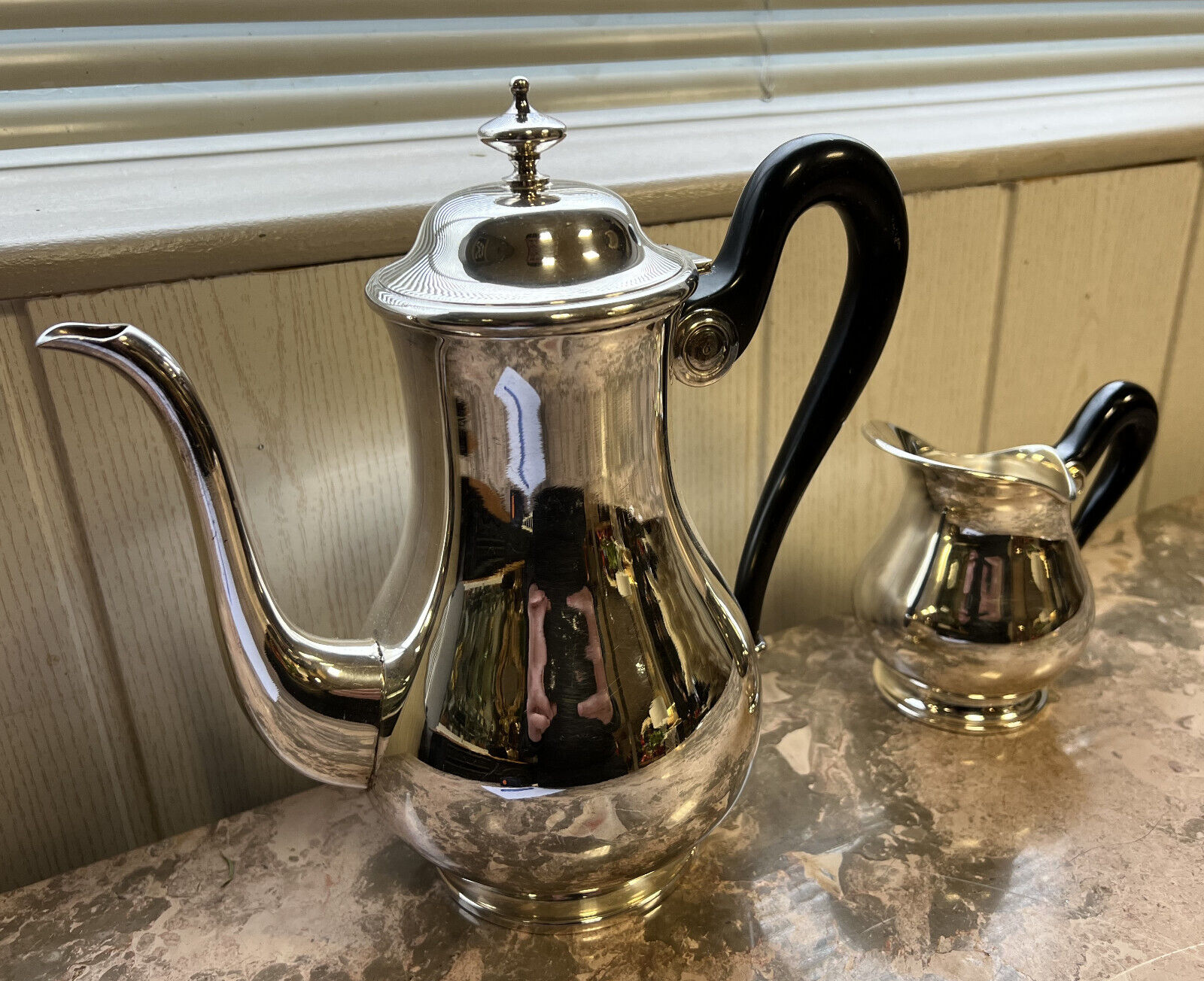 Two shaped pieces in silver-plated metal hallmarked circa 1900