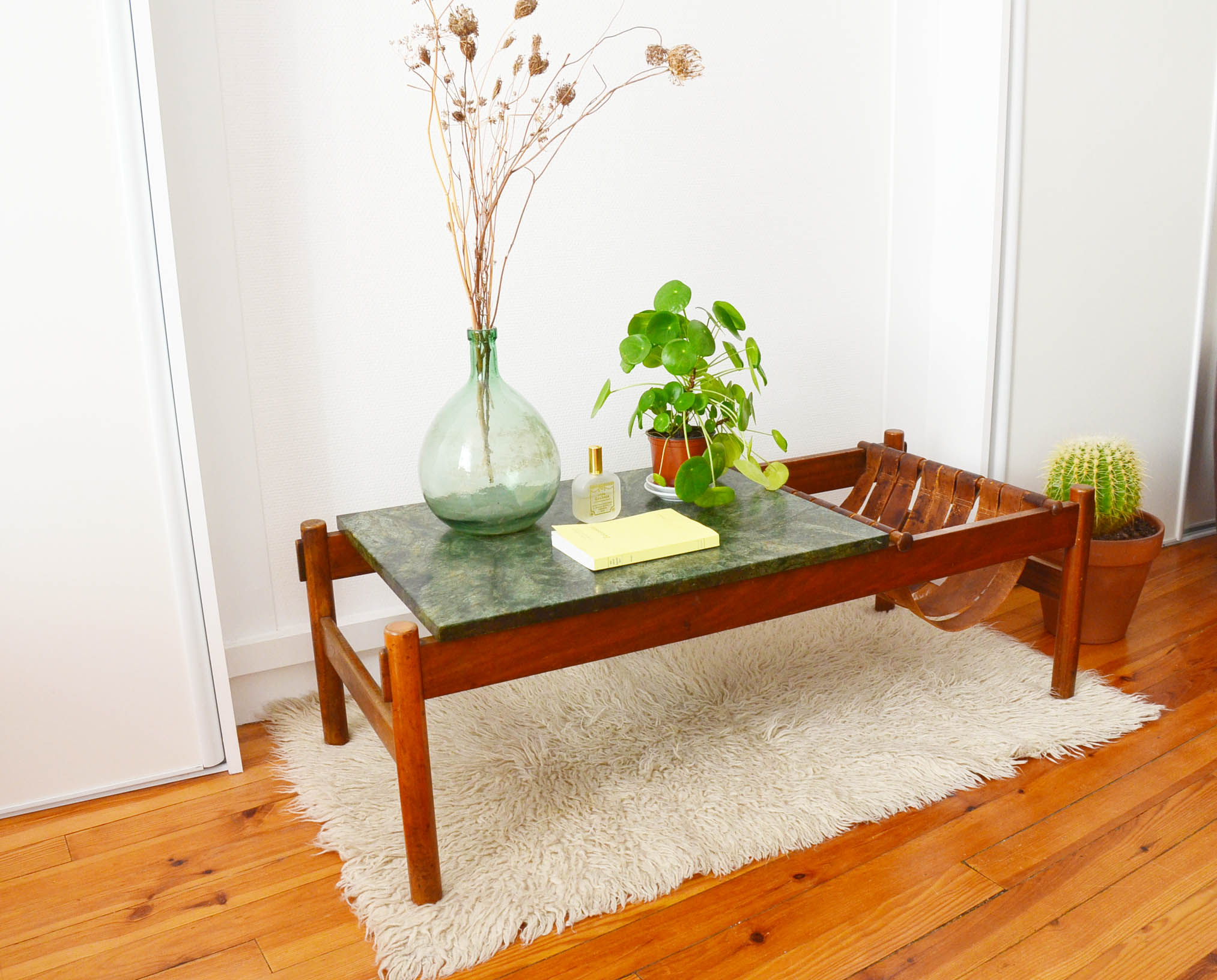 Dujo cuba coffee table in green marble and rosewood 70s